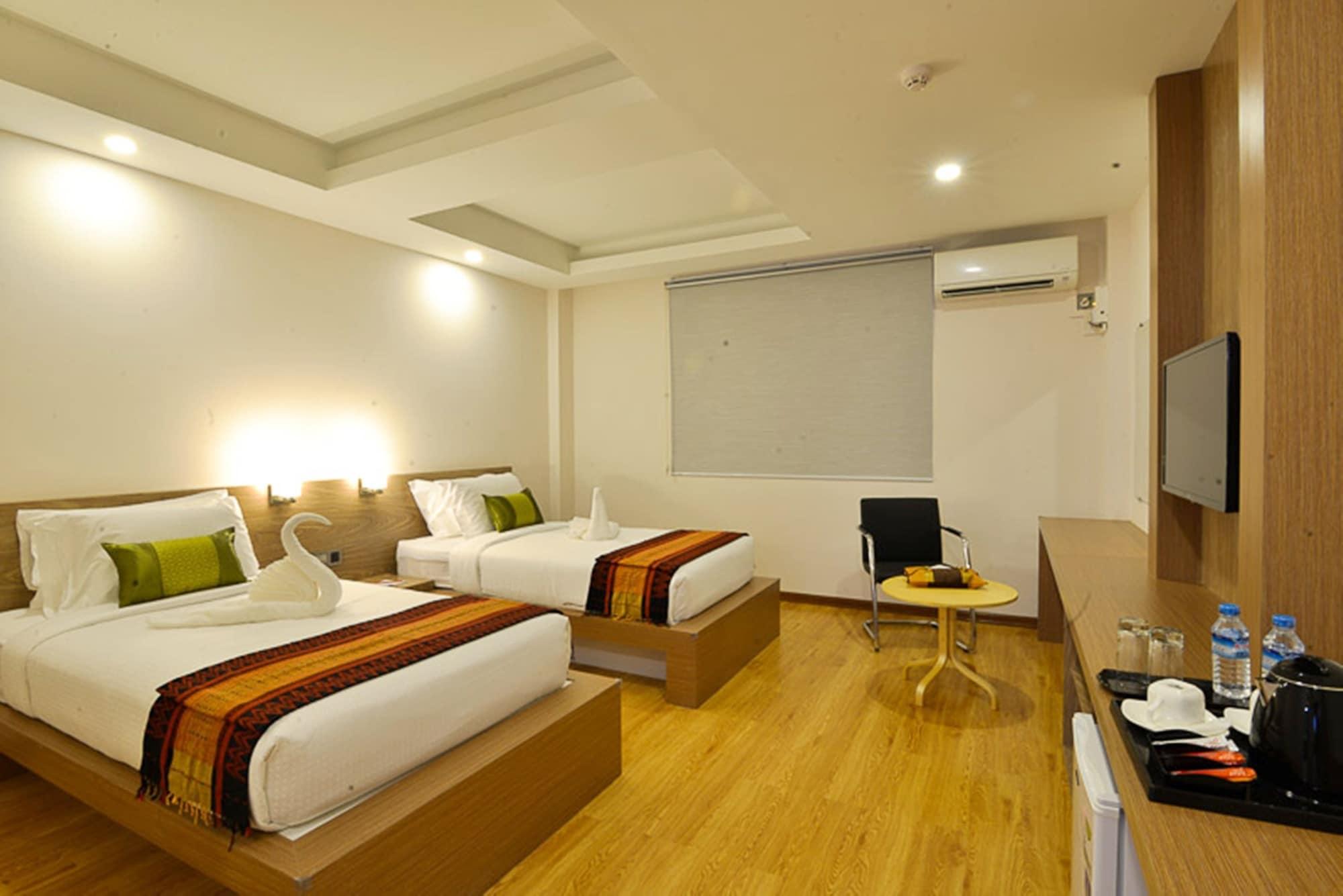 Serene Valley Hotel Yangon Exterior photo