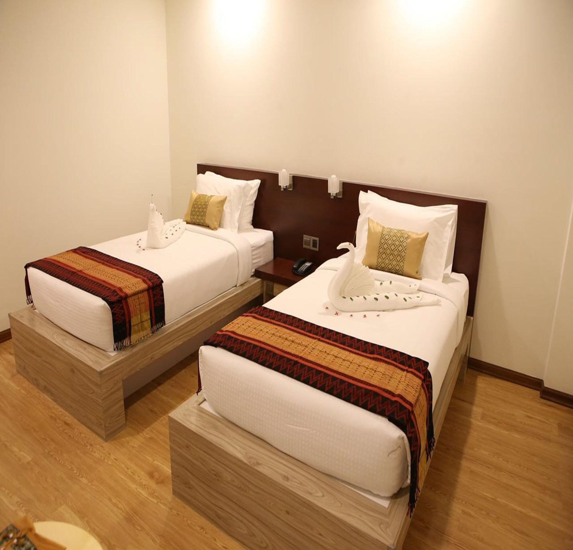 Serene Valley Hotel Yangon Exterior photo
