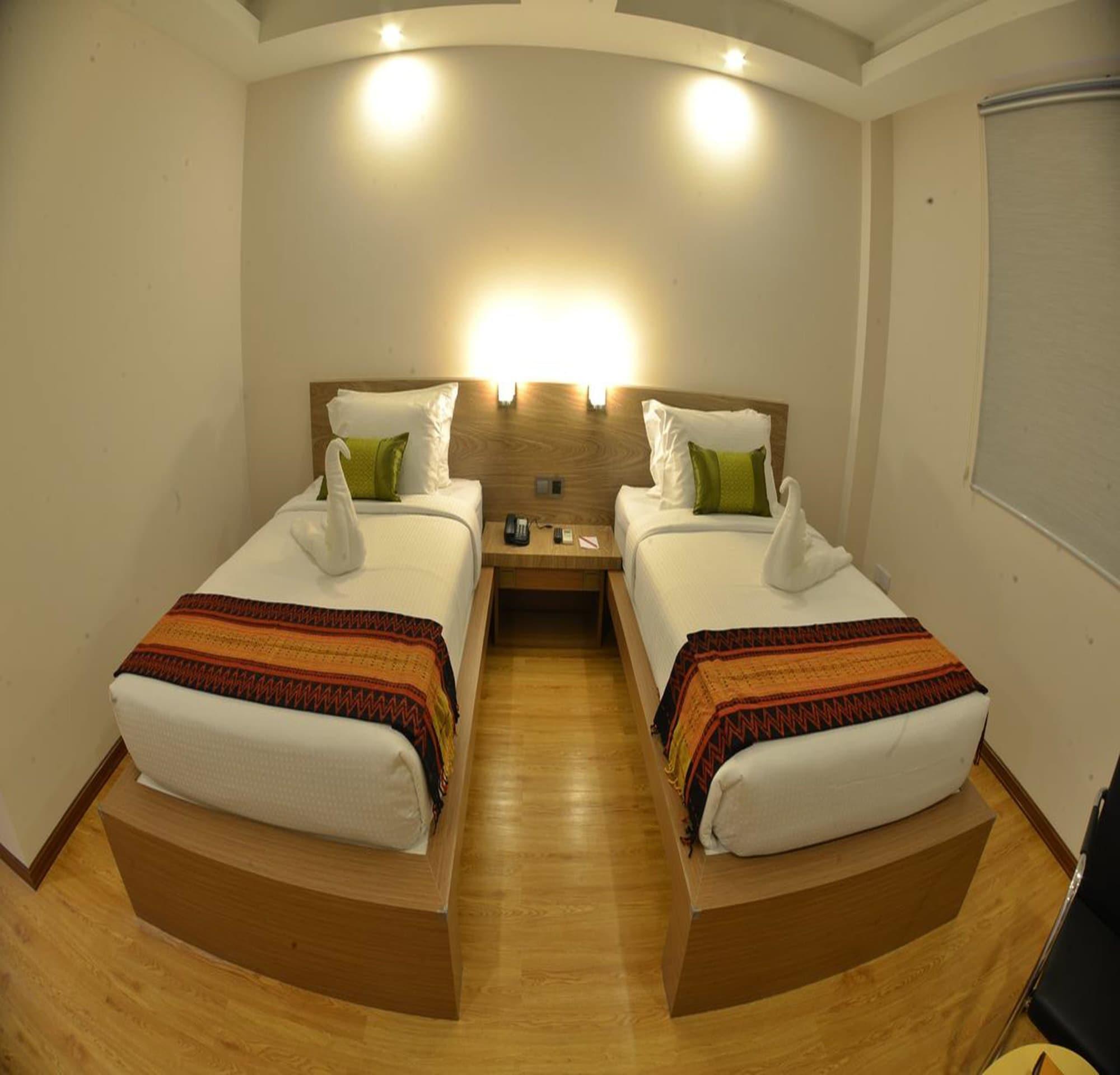 Serene Valley Hotel Yangon Exterior photo