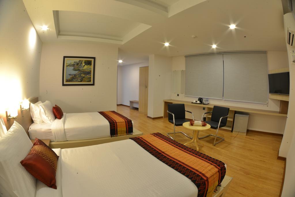 Serene Valley Hotel Yangon Exterior photo
