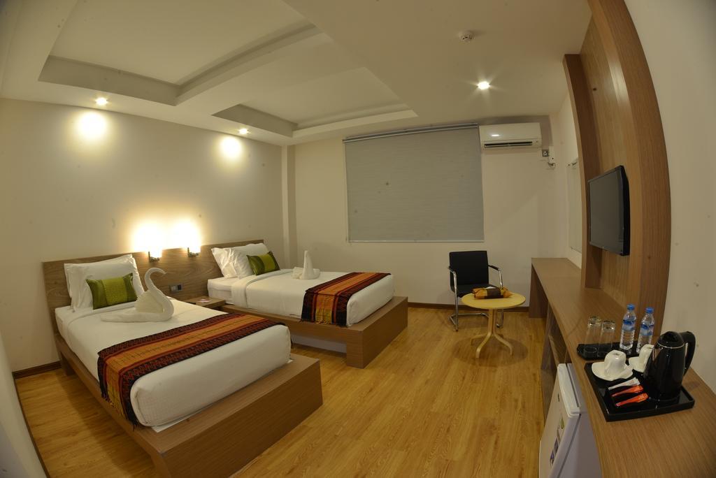 Serene Valley Hotel Yangon Exterior photo