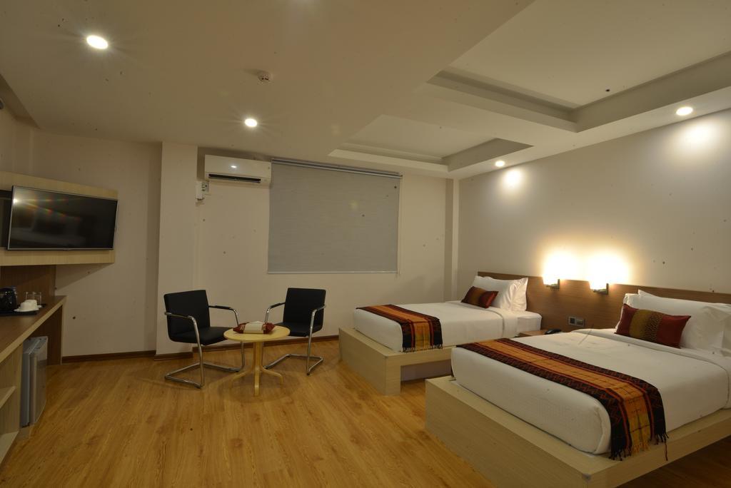 Serene Valley Hotel Yangon Exterior photo