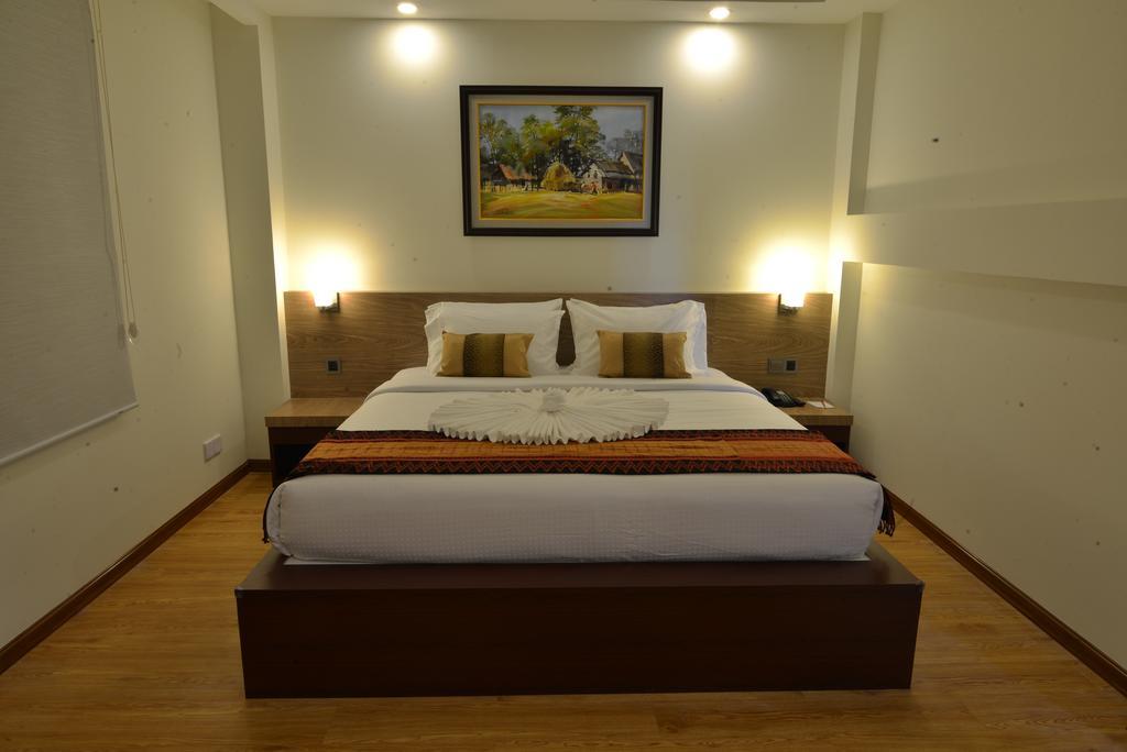Serene Valley Hotel Yangon Exterior photo