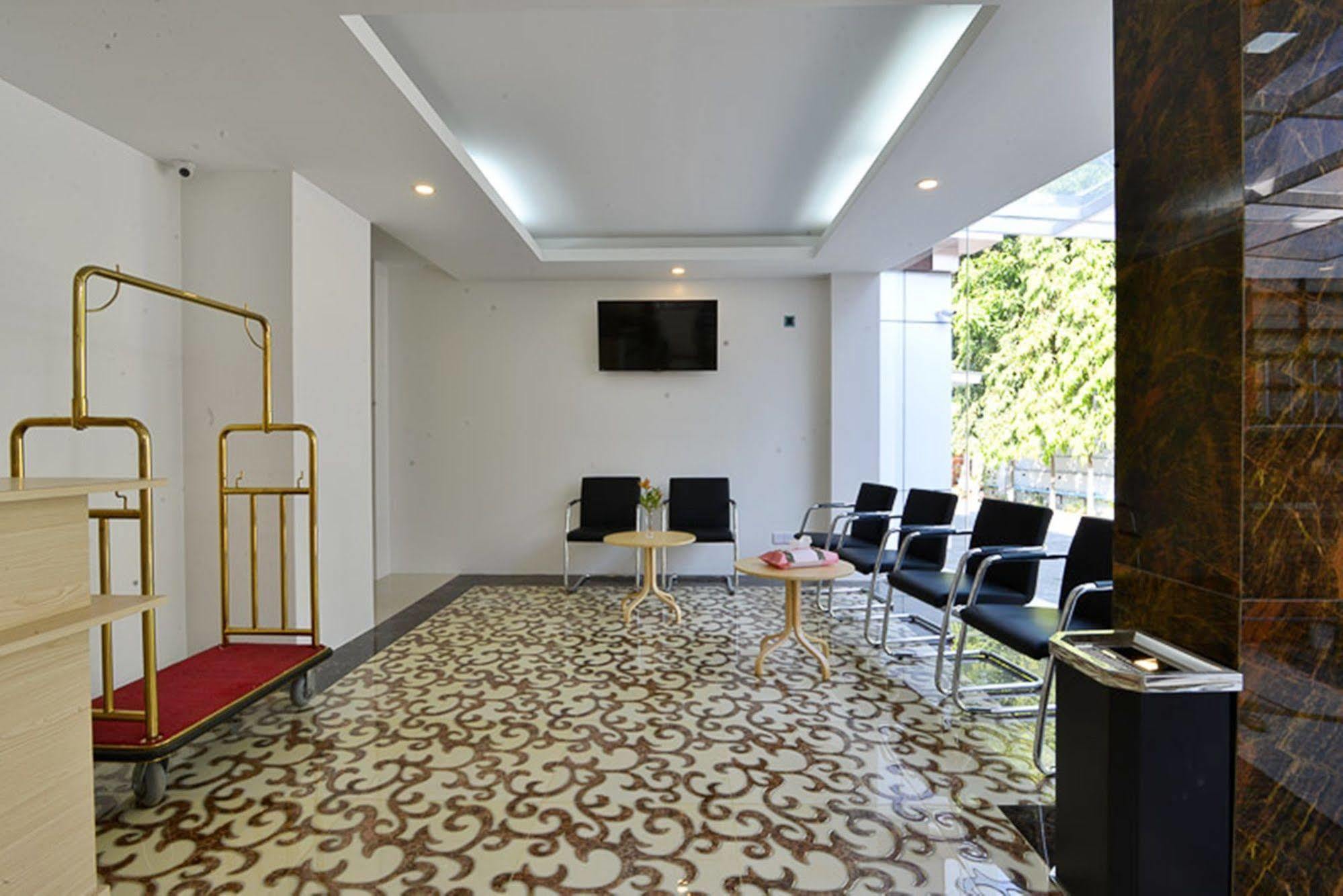 Serene Valley Hotel Yangon Exterior photo