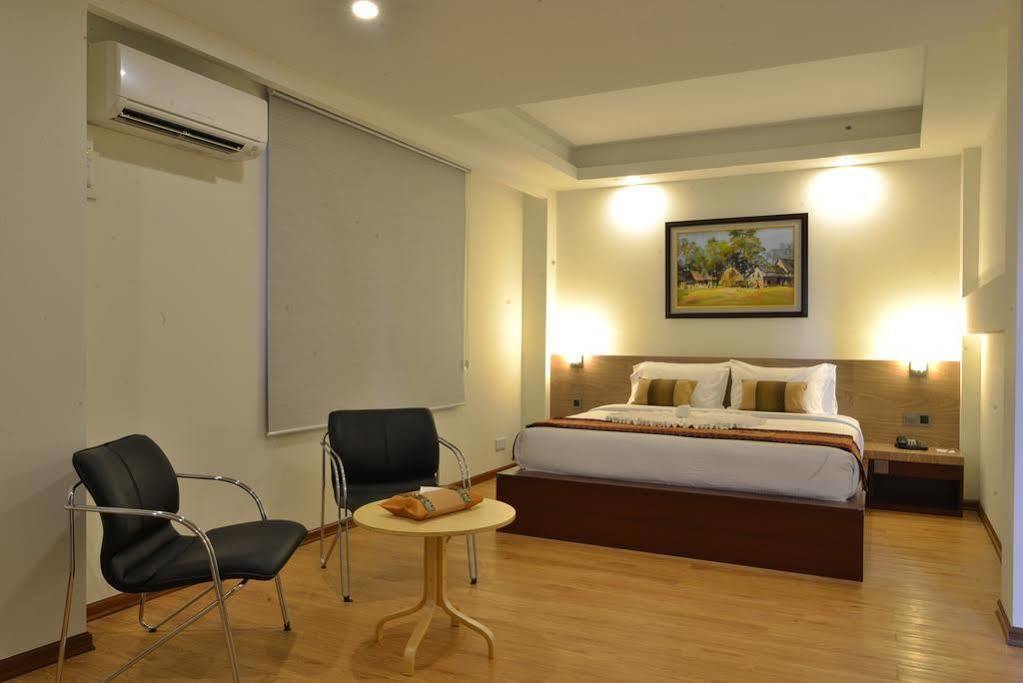 Serene Valley Hotel Yangon Exterior photo